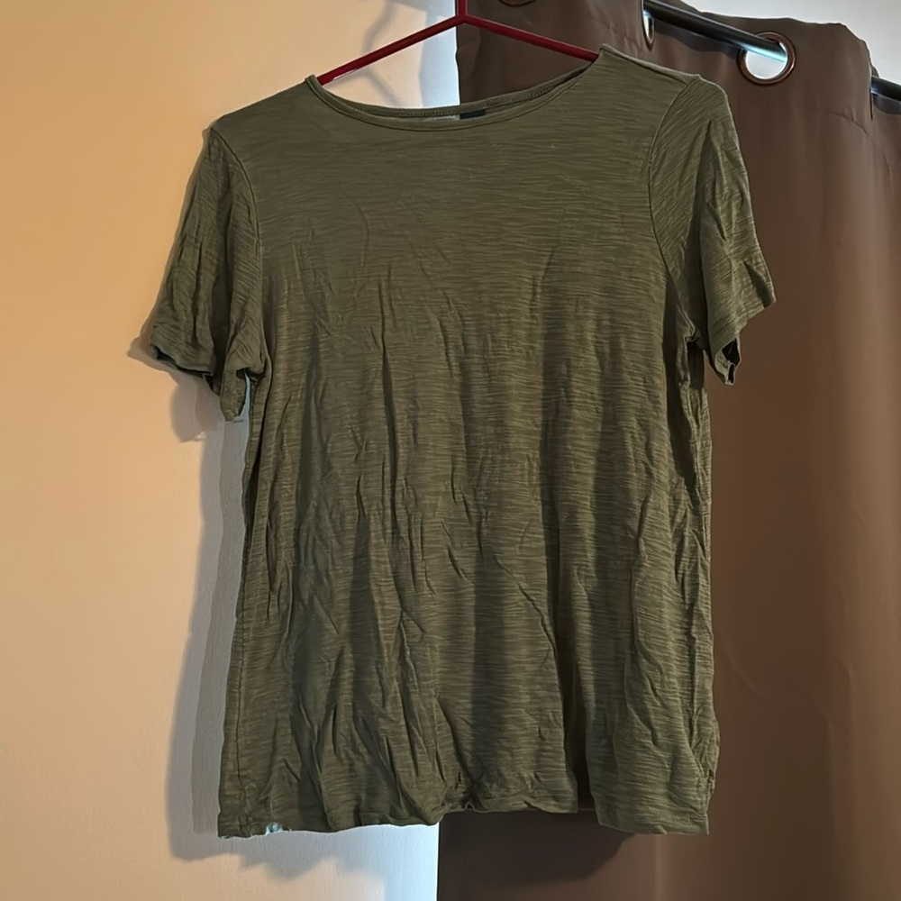 5/$25 Old Navy Luxe Tshirt